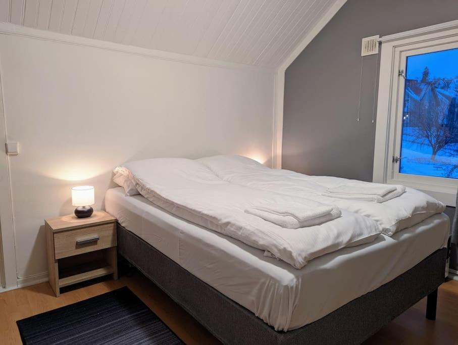 Nice And Quiet Apartment In City Centre Tromsø Buitenkant foto