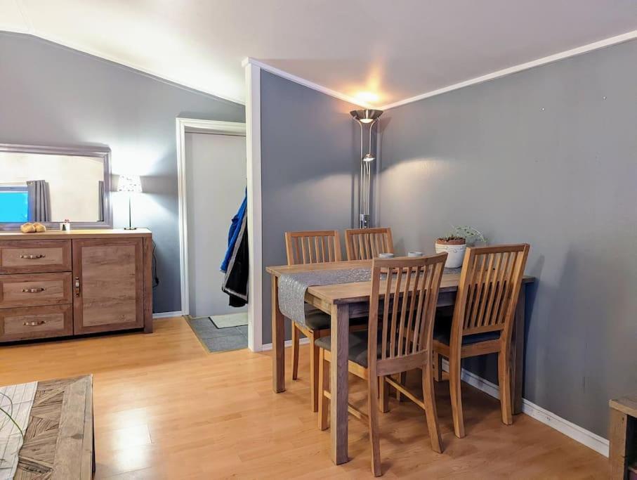 Nice And Quiet Apartment In City Centre Tromsø Buitenkant foto